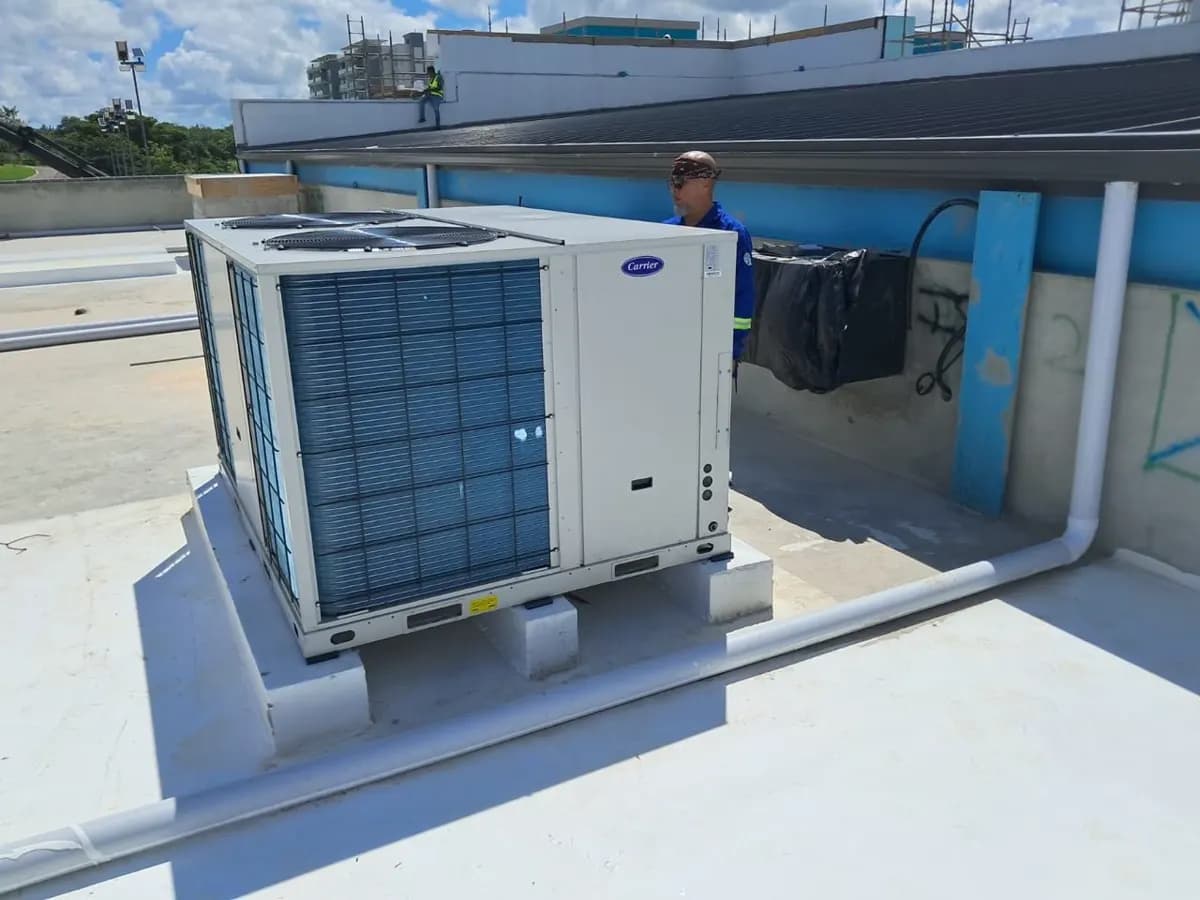 Commercial AC installation team site detail