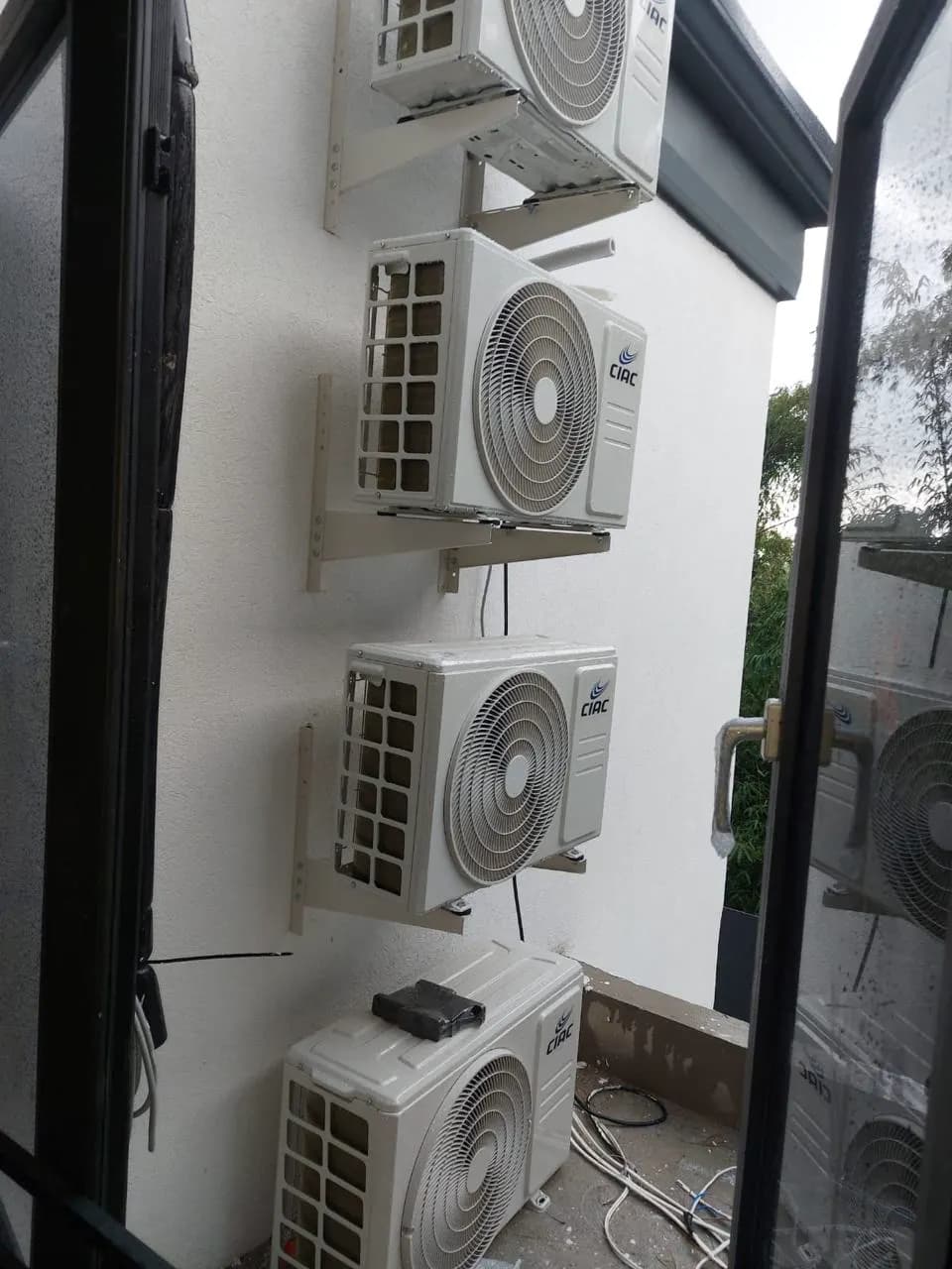 Residential AC service and installation detail