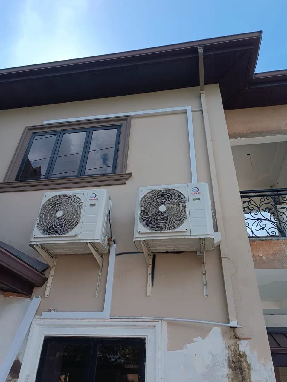 Residential AC equipment support detail